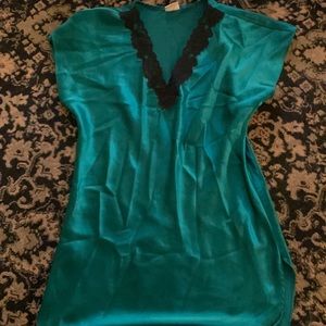 Vintage night gown from romantic moods size small